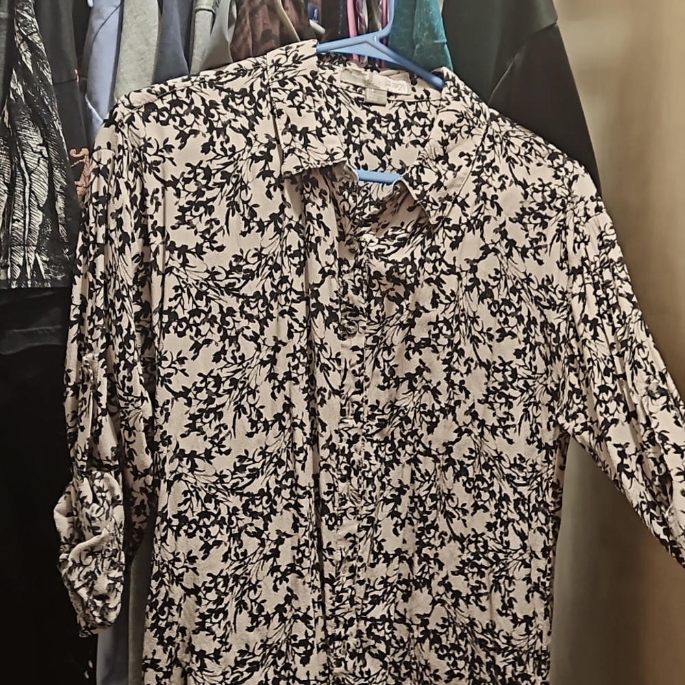 Love 21 size small/petite dress shirt